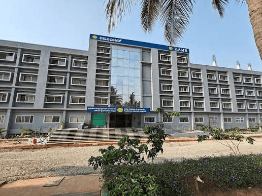  Indian Institute of Ayurvedic Medicine and Research