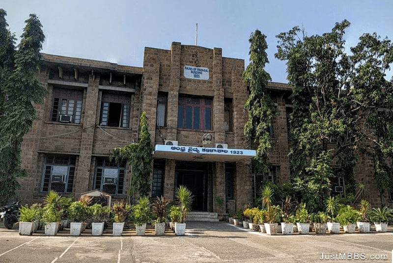 Andhra Medical College (AMC Vishakapatnam)